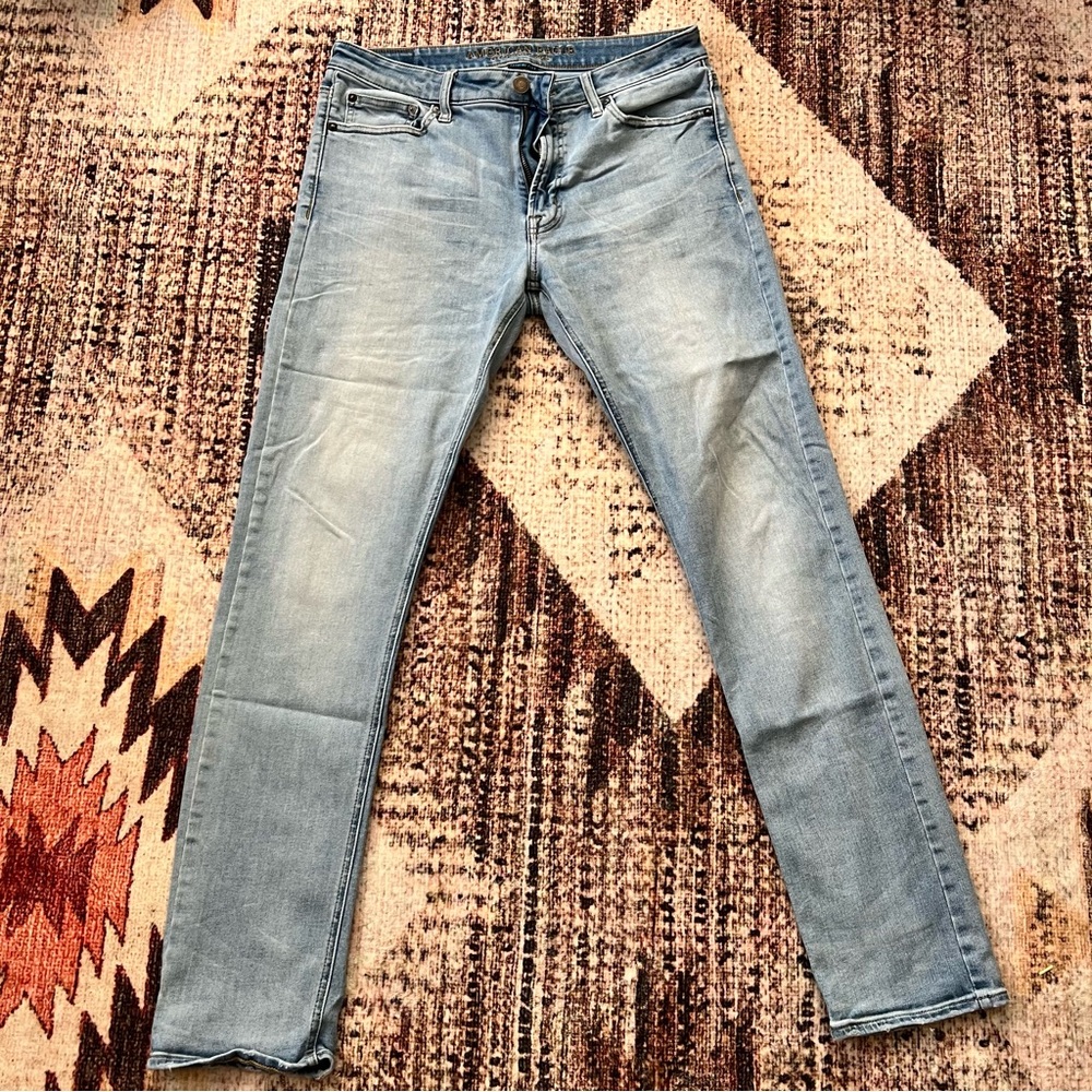 American Eagle Outfitters Slim Blue Jeans Classic Style